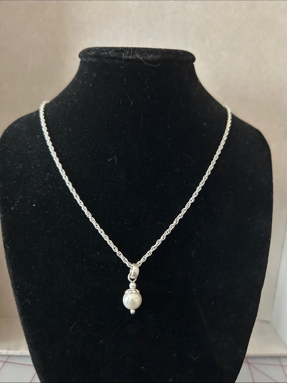 Silver Pearl Drop Pendant Necklace - Women Jewelry